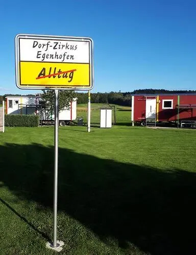 Apartment Feriendörfle Fritz - Zirkuswagen